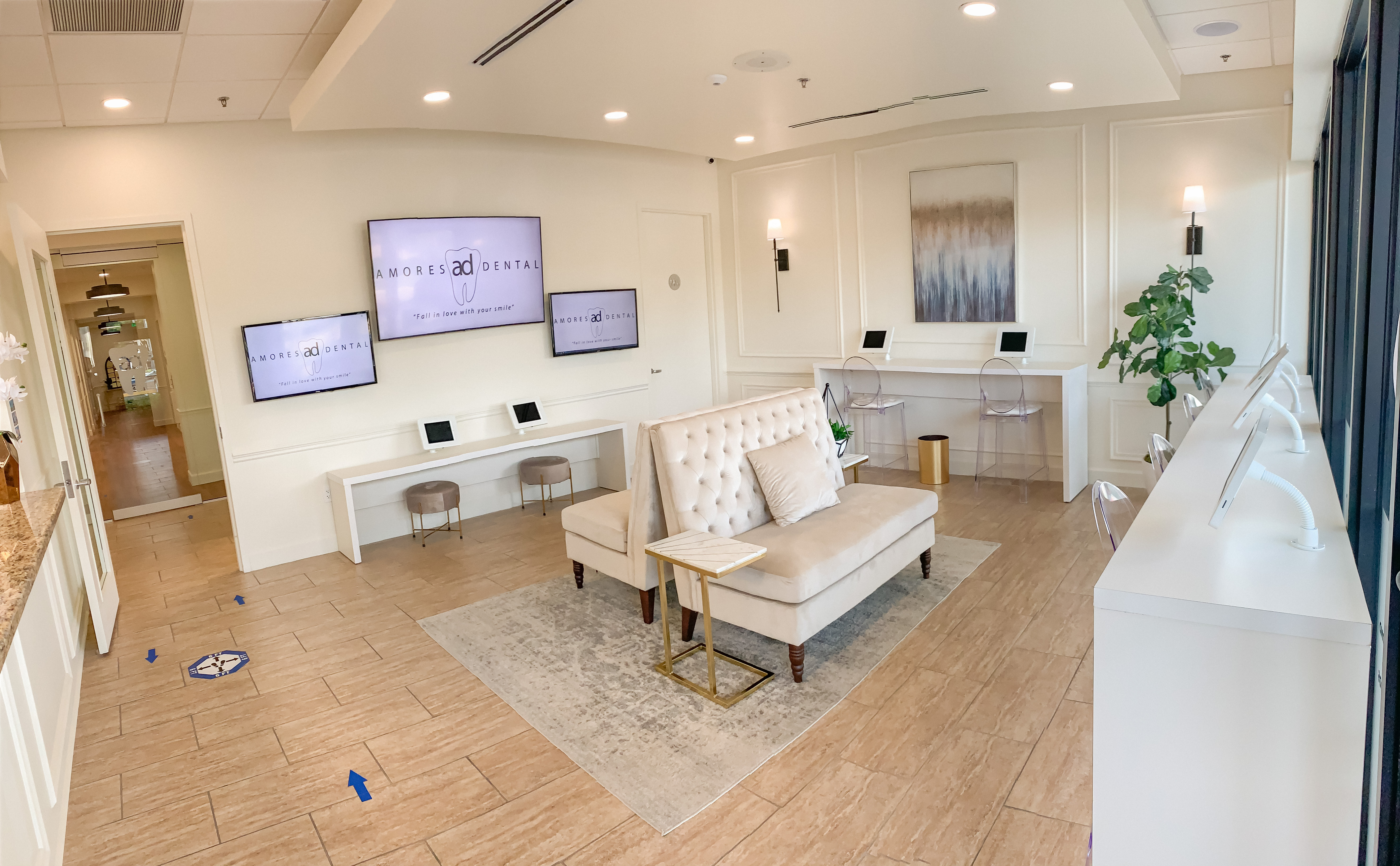 Lobby and reception area at the Dadeland office